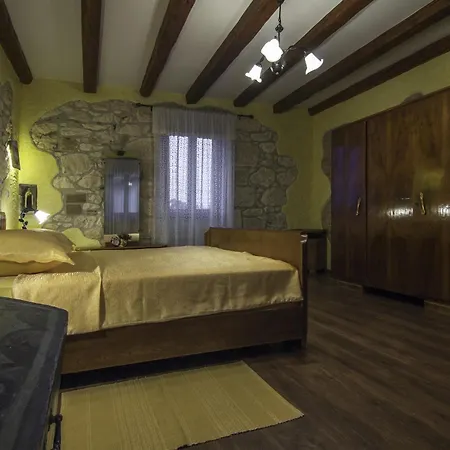 House Rita Vikendica